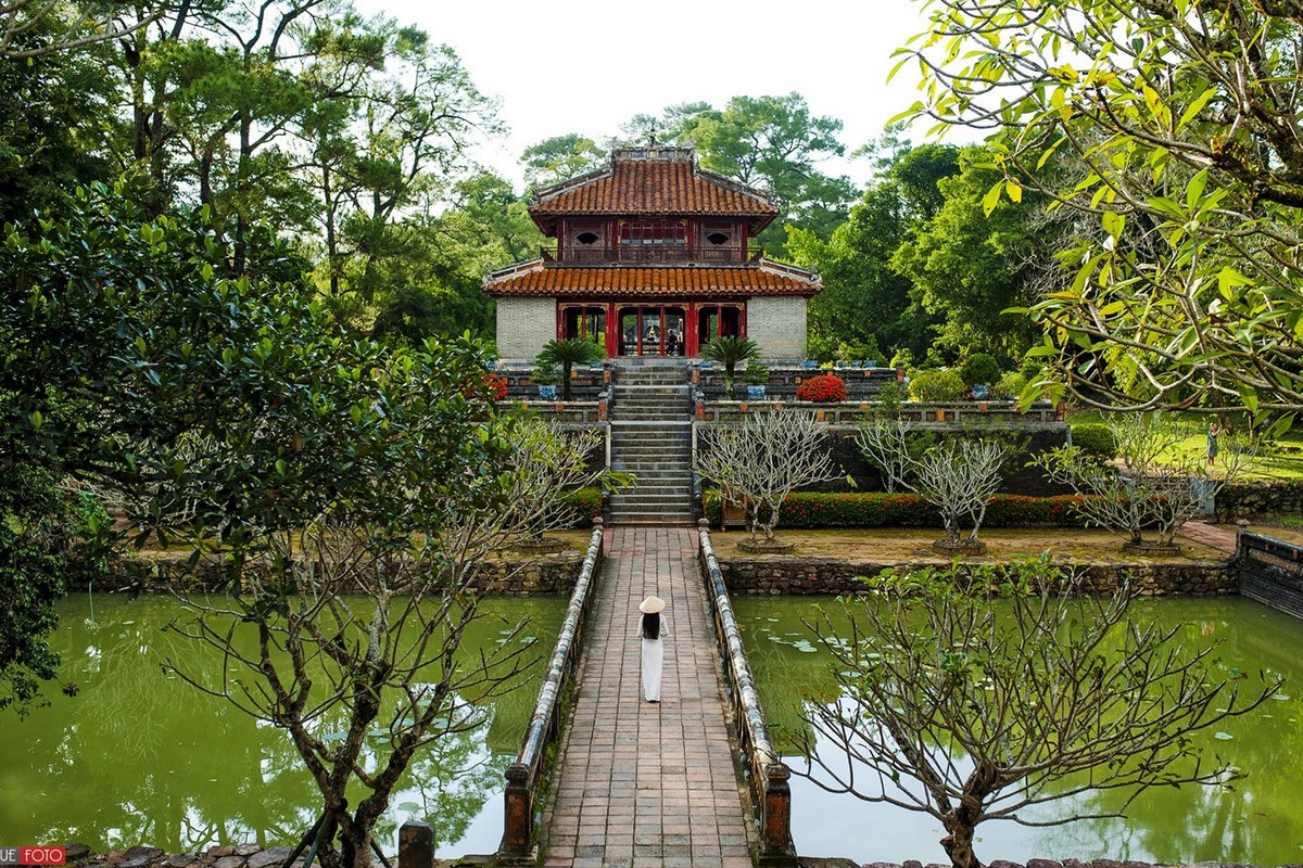 Minh Mang Royal Tomb, Hue